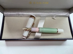Sailor × Poesie Professional Gear Slim Mini Fountain Pen Flower Rice Cake Japan - Picture 1 of 2