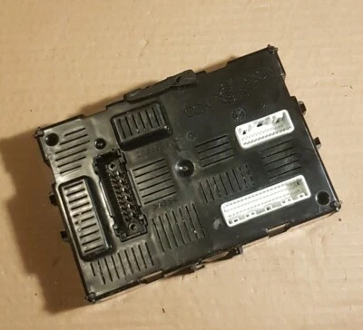 Nissan Micra 2008 módulo de control de carrocería BCM 284B2BC52A  Foto 1 de 4