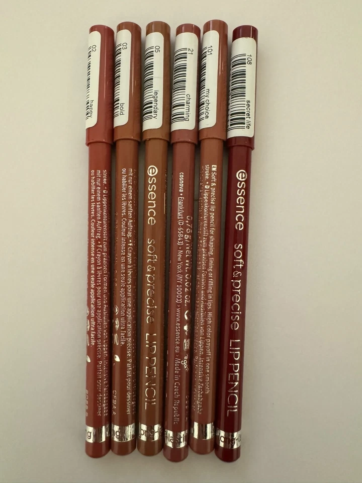 Essence Soft & Precise Lip Pencil - Image 1 of 1
