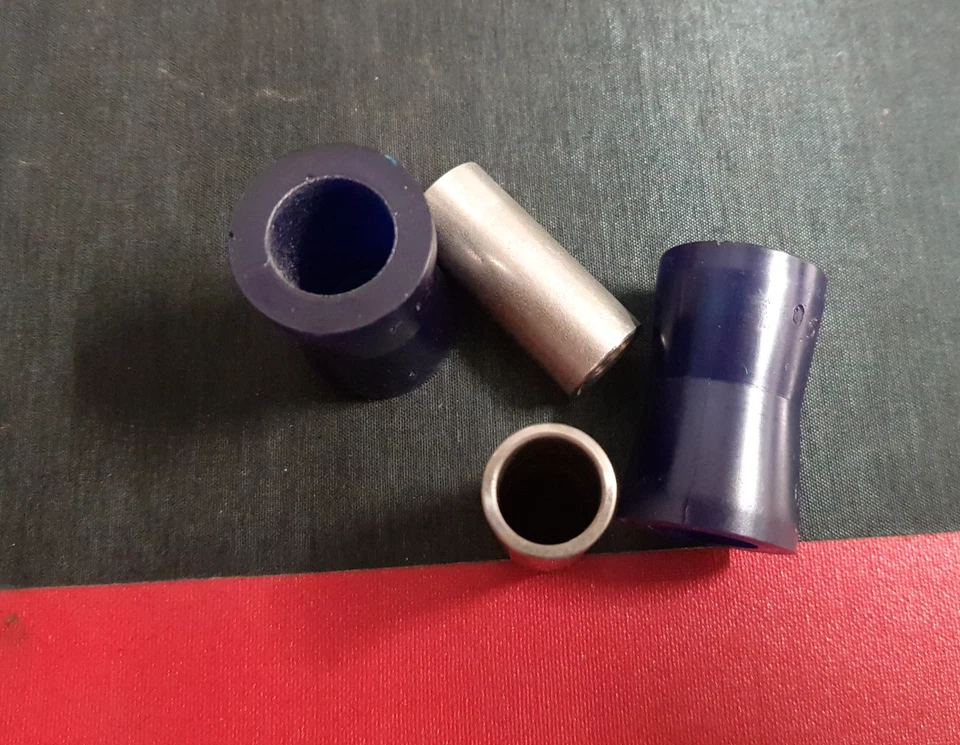 Morris Mini Austin Mini (Klassic )Querlenker unten - innere Buchsen - Bild 1 von 1