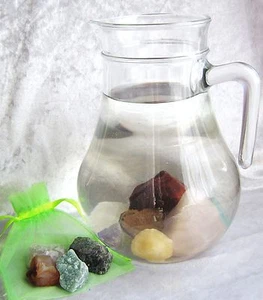 100 g Trink Wasser Steine Rohsteine/Trommelsteine viele Mischungen nach Wahl - Bild 1 von 1