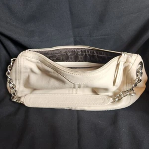 OROTON Shoulder Bag Off White Genuine Leather Zip Chain Metal Detail Design - Picture 1 of 14