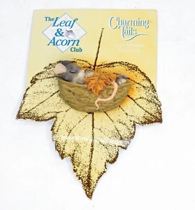 Charming Tails Leaf & Acorn Club Member Exclusive Lapel Pin Baby First Christmas - Picture 1 of 5