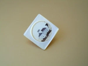 Perlmutt Brosche Stadtbild Schwarz Weiß Foto Antik 5,0 g/2,3 x 2,3 cm - Bild 1 von 3