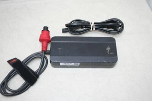 Caricabatteria Specialized Turbo E-Bike 48V 110-240V (spina USA) SL, SBC-C06 - Foto 1 di 5