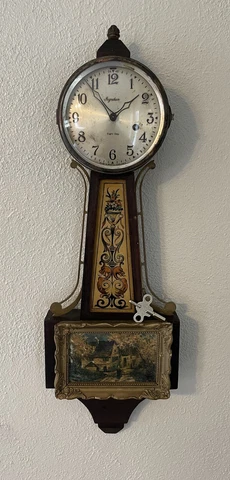 Vintage Ingraham Eight 8 Day Banjo Wall Clock w/ Key Farm House Tested Works Cover