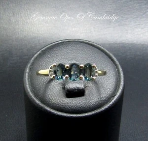 9ct Gold Ring Blue Spinel and Diamond Three Stone Size R 1/2 2g 9k Hallmarked - Picture 1 of 10
