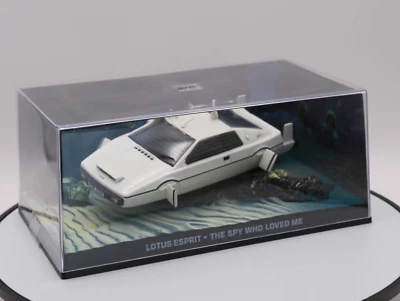1:43 UNIVERSAL HOBBIES JAMES BOND 007 CAR LOTUS ESPRIT • THE SPY WHO LOVED ME - Image 1 of 2