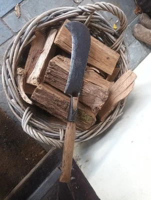 Vintage Hand Forged I Harrison 9 Inch Chelmsford Pattern Socketed Billhook - Image 1 of 4