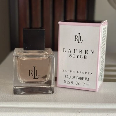 Ralph Lauren ESTILO mini 0,25 oz/7 ml perfume para mujer EDP Splash miniatura de viaje Foto 1 de 4