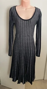 Thurley Knit Midi To Long Dress Size M 10 Black Silver Striped Pleat - Picture 1 of 12