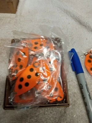 Cucharas de salmón Manistee #3 punto naranja y negro. Nuevo. 19/15. 3 cucharas. Foto 1 de 3