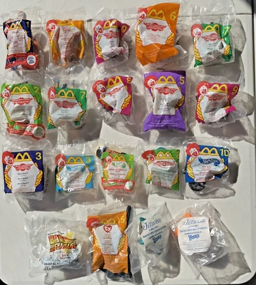 LOTE DE 19 JUGUETES HAPPY FOOD DE COLECCIÓN MCDONALD'S & WENDY'S DISNEY HOT WHEELS JESTONS Foto 1 de 4