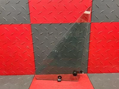 1995-1996 Dodge Van 2500 LH Driver Front Door Vent Glass/Window OEM - Image 1 of 4