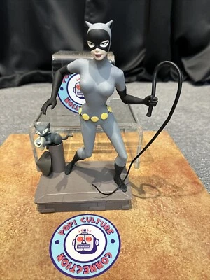 Diamond Select Toys Femme Fatales Exclusive BTAS Catwoman 9 Inch Statue - Image 1 of 4