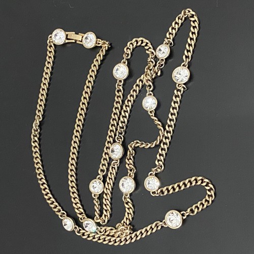 GIVENCHY Collana Stazione Lunga 39” Catena Tono Oro Lunetta Cristallo Trasparente 67g.