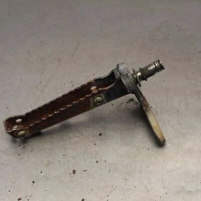 Yamaha Wolverine 350 YFM350FX 2000 4X4 reposapiés izquierdo clavija S725 Foto 1 de 4