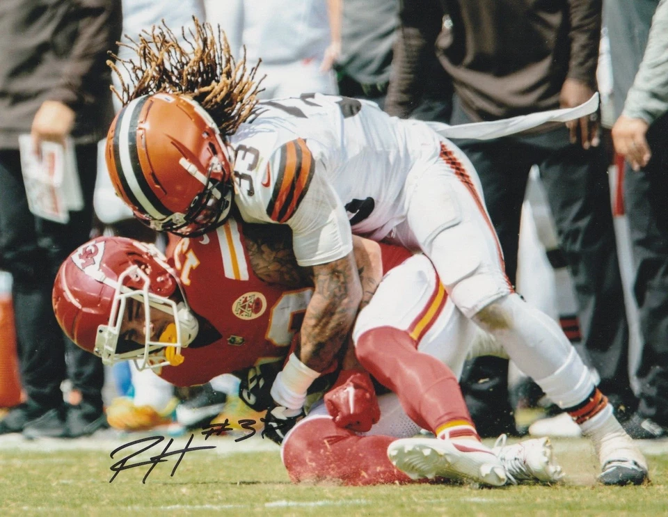 RONNIE HICKMAN CLEVELAND BROWNS ACTION SIGNED 8x10 - Изображение 1 из 1