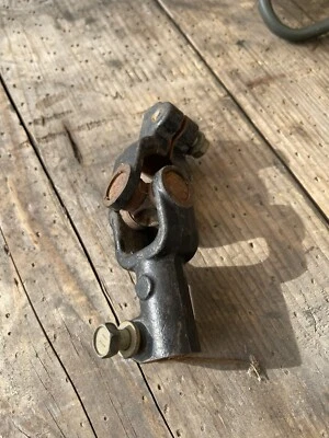 01-05 Lexus IS300 OEM barra de dirección y piñón enlace entre cremallera y eje/columna Foto 1 de 3