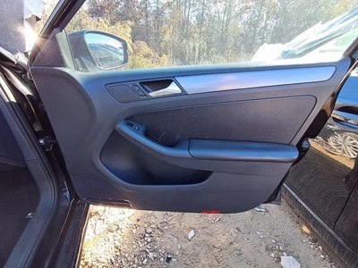 Used Front Right Door Interior Trim Panel fits: 2014 Volkswagen Jetta  Grade A Foto 1 de 4