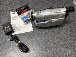 JVC GR-SXM38U Compact VHS Camcorder with Battery & Charger New Blank Tape Works - Picture 1 of 11