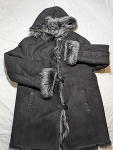 Blue Duck Shearling Topper Toscana Hood And Cuffs Sheepskin Black/Gray Medium  - Picture 1 of 13