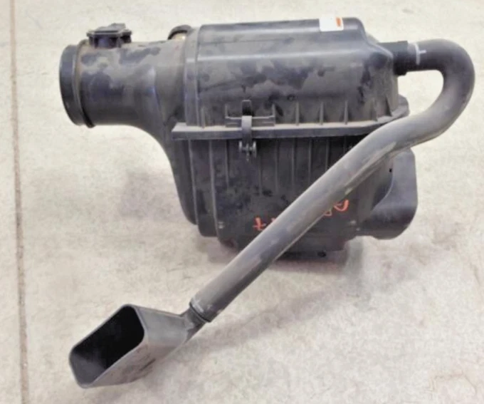 2008-2009 Ford F250 F350 Super Duty 6.4L Diesel Air Cleaner Intake Box Assembly Foto 1 de 4