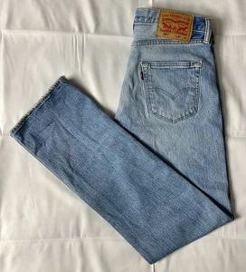 Jeans uomo Levi’s 501 Original Fit W30 L32 blu chiaro bottoni mosca gamba dritta - Foto 1 di 9