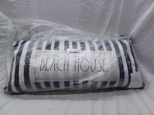 Almohada decorativa interior/exterior Rae Dunn Beach House 14 x 30 pulgadas - Imagen 1 de 7