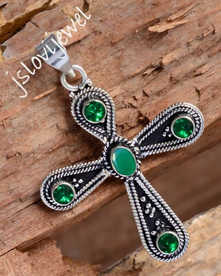 透镜边和绿玛瑙宝石 925 纯银美容艺术十字架吊坠 — 第 1/4 张图片