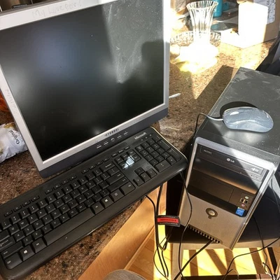 TESTED Dell Computer Intel I3 With Hyundai Monitor And Microsoft Mouse/keyboard - Image 1 of 4