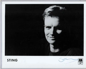 1980s Vintage 8"x10" photo A&M Records Sting The Police authentic autograph auto - Picture 1 of 3