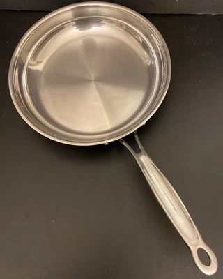 Cuisinart Frying Skillet Pan 18/10 Stainless Steel Model #722-24 Long Handle - Image 1 of 4