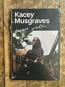 KACEY MUSGRAVES Deeper Well CD + Zine (84 page book) NEW SEALED - Imagen 1 de 2
