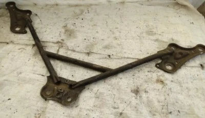 Передний кронштейн подрамника Lexus IS300 Toyota Altezza 2001 2002 2003 2004 2005  - Изображение 1 из 4