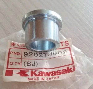 Eb. Kawasaki Un 1500 1700 1400 900 Sleeve Distance Rear Wheel Holder 92027-1902 - Picture 1 of 4