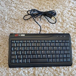 MC Saite MC-8017 Tastiera Computer Portatile Multimediale Mini Slim Cablata 78 Tasti - Foto 1 di 6
