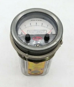 Dwyer 3006 Photohelic Pressure Switch/Gage - Picture 1 of 7