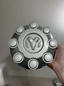 2003 - 2013 OEM DODGE RAM 2500 3500 Sprinter Silver Center Cap 0XY18PAKAA , 2187 - Picture 1 of 13