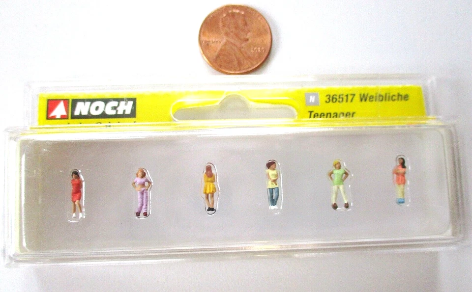NEW 2025 RELEASE :  N NOCH Teen Figures # 36517 : Standing FEMALE TEENAGERS - Image 1 of 1
