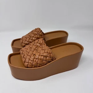 Vince Mari Slip-On Platform Wedge Sandals Size 7M / 37 Tan Woven Leather - Picture 1 of 13