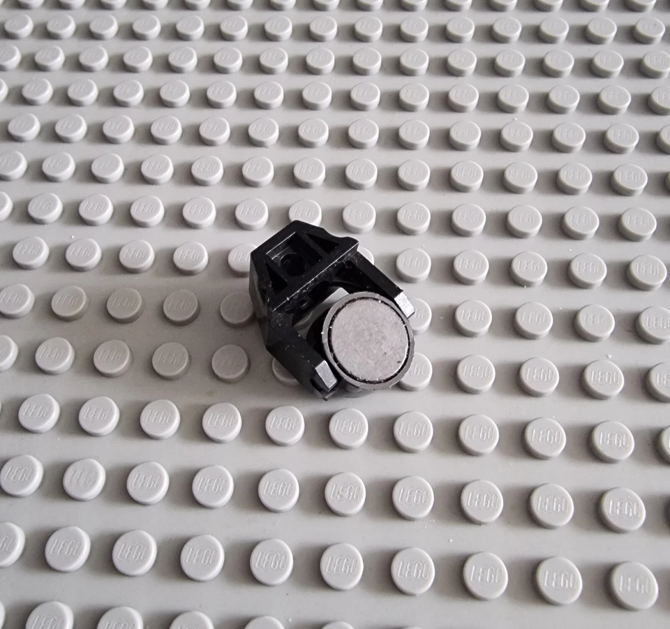 Lego Eisenbahn Zug Train Magnet Stein Kupplung schwarz 73092 2607 P24  - Bild 1 von 1