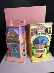 Fisher Price Sweet Streets Pet Shop And Beauty Salon Loving Family Mattel - Picture 1 of 10