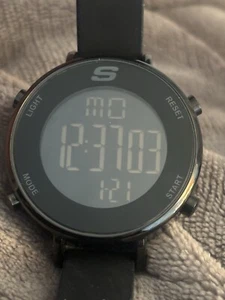 Mens / Women’s Sketchers Digital Silicone Band Watch With New Battery - Picture 1 of 4