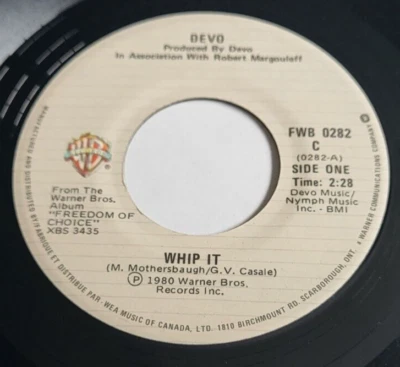 Devo – Whip It / Freedom Of Choice 1980 Synth-Pop 45 RPM Record 7" Foto 1 de 4