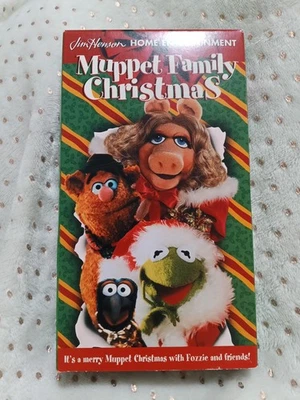 A Muppet Family Christmas (VHS, 1998) GD - Image 1 of 3