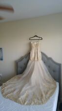 Gorgeous Anjolique Designer Wedding Dress. Ivory Organza, Tulle and Lace. Size 2
