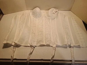 GODDESS VTG NWT 32C BRA WHITE LACE STRAPLESS BUSTIER CORSET GARTER BONED 988 USA - Picture 1 of 11