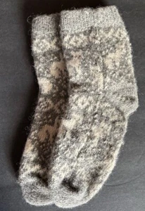 Calze lana grigio/bianco pecora 100% naturale calde fatte a mano taglia 6 NUOVE R3-O13 - Foto 1 di 3