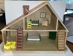 VTG 1985 SYLVANIAN FAMILIES DELUXE FAMILY HOUSE TOMY + 3 Furniture Sets